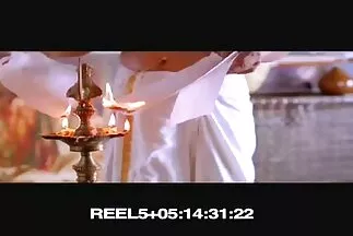Egy fiatal szomszéd odaadta a amatőr házi pornó videók farkát egy romlott szukának a születésnapjára.