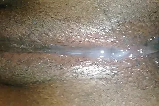 Egy pár amatőr sex video meghívott egy lányt csoportos szexre.