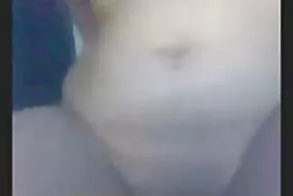 Orosz lány kiterjeszti a lábát hüvelyi amator szex videok fiúval.