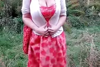 A szexi leszbikusok elhozzák egymást az orgazmusig. hazi pornok