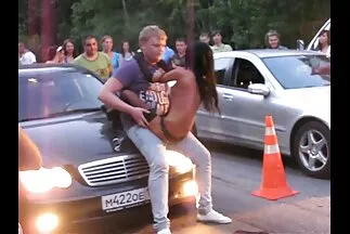 Egy diák szex után mély amatör szex szopást végzett egy sráccal, és végzett Cooney-val.