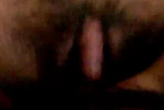 Érett fotós házi amatőr pornó néni megbasz egy fiatal lányt egy szíjjal.