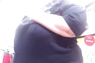 A srác munka előtt szexel szőke menyecske nagy amatör szexvideok mellekkel.