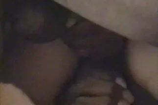 Gyengéd szőke Cooney házi szex videók után szűk lyukat helyettesít a hüvelyi kibaszottsággal.