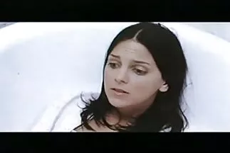 Anyu nagy mellekkel lovagol kakas és punci közelről cums örömmel.