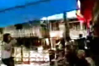 Egy fiatal lány jött egy otthoni szekxvideok castingra, hogy az ottani srácok leszakítsák.