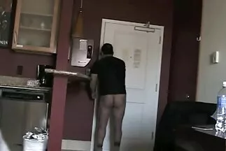 A feketék amatőr porno videok dupla behatolást és orgazmust adtak a barnának az análisból