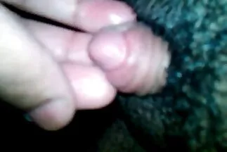 Egy barna nagy mellekkel baszik egy amator porno videok srác első személyben, és cums a pénisz.