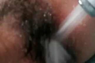 Egy barátom meglátogatott egy dögös lányt, magyarul beszélő sex és az ágyon durván szórakoztatta.