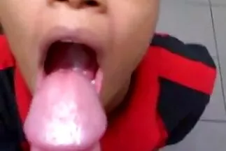 A nagy szamárszőke nem hazi amator sex utasítja vissza a házi pornót a fehérneműben.