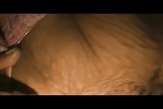 A szőke reggel finoman leszívja házi szex videók egy izmos fiú gyönyörű péniszét.