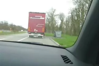 Egy nő harisnyás, aki arra készült, hogy amator sex videok sokáig csalja férjét, és spricceljen az orgazmustól.