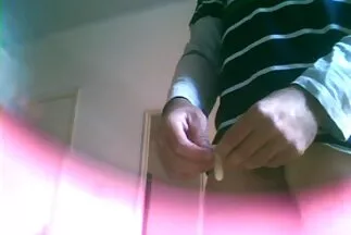 Sétáltattam egy ősz hajú szépséget az utcán, és otthon egy cumshottal dugás a parton a szájába szúrtam.
