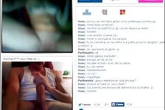 Orosz privát puncik csaj rózsaszín bugyiban szívja a pickup artist's farkat.
